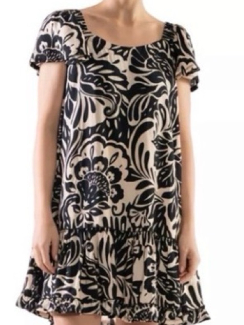 Robbie Bee Black and Cream Floral Dress medium